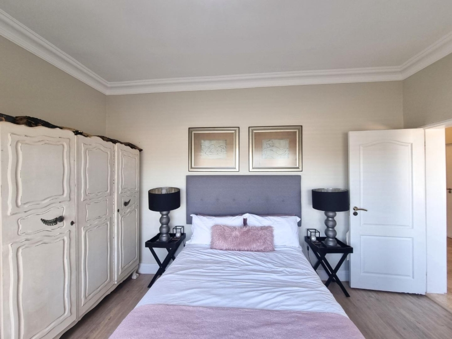 5 Bedroom Property for Sale in Sandbaai Western Cape